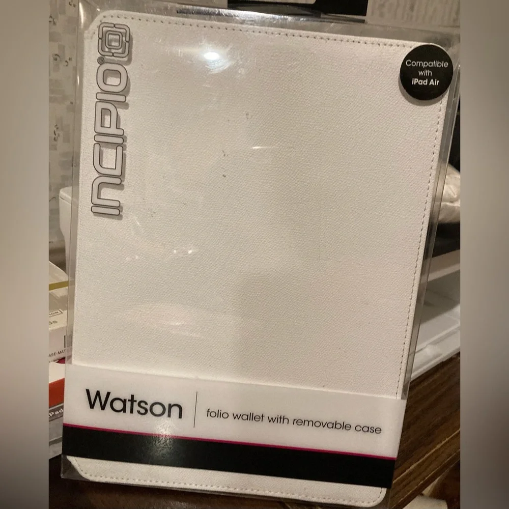 New Incipio Watson iPad Air Folio Wallet With Removable Hard Case
